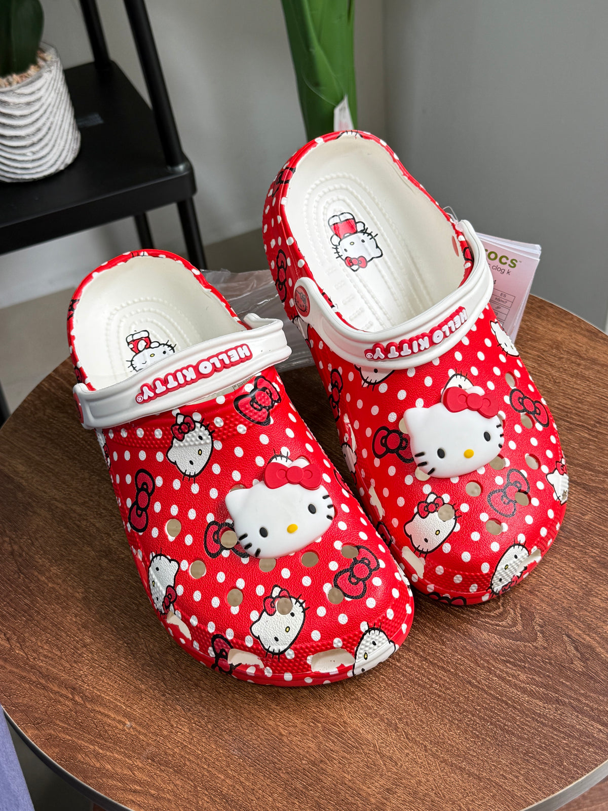 Crocs Hello Kitty Rojas