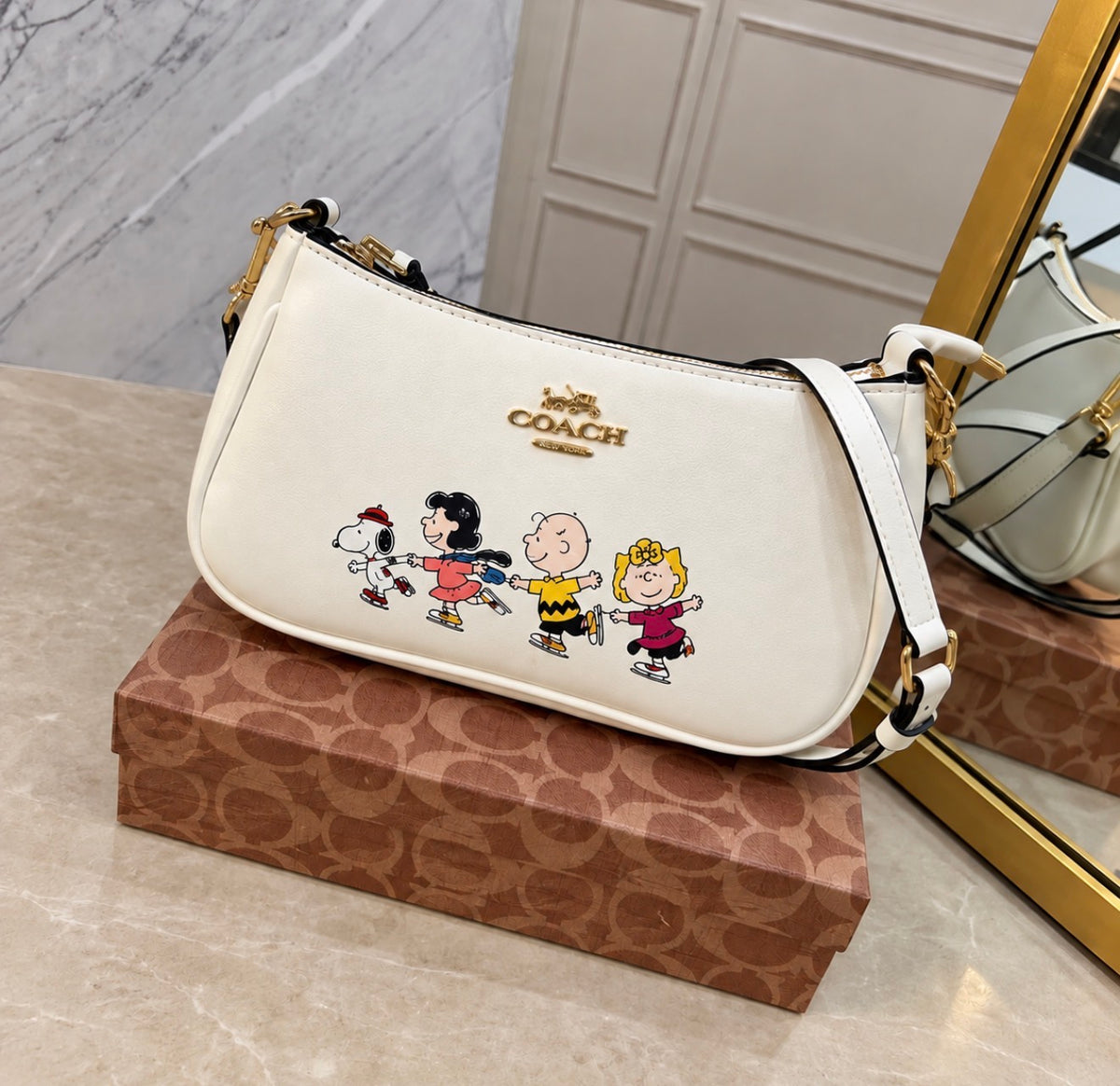 Bolso de Hombro Snoopy & Peanuts – Estilo Coach