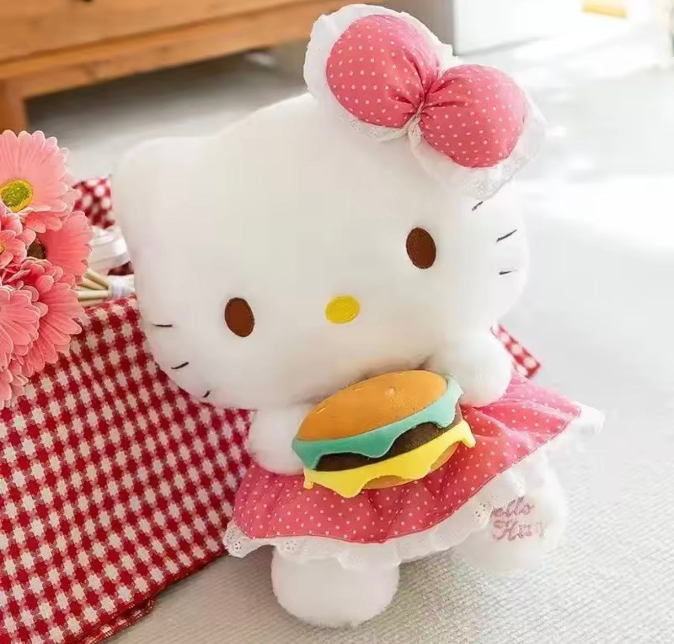Peluche Hello Kitty hamburguesa 40 cm