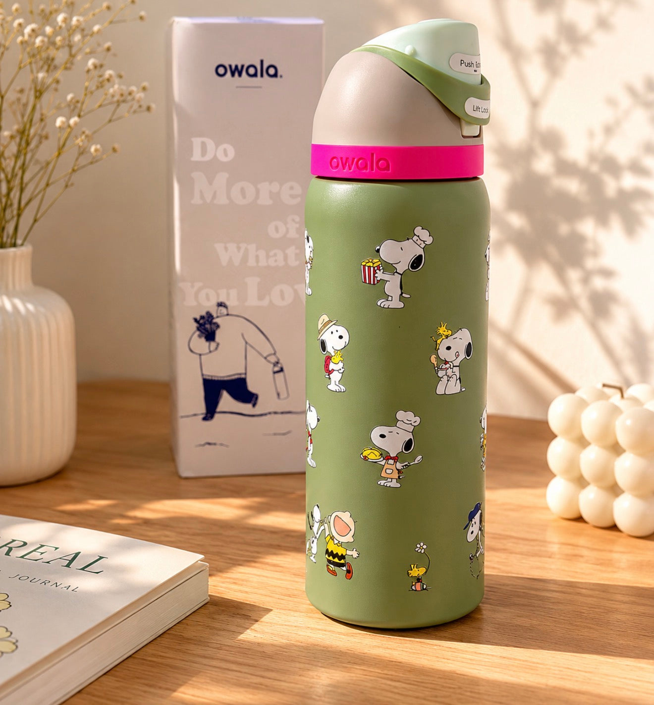 Owala Snoopy 32 oz