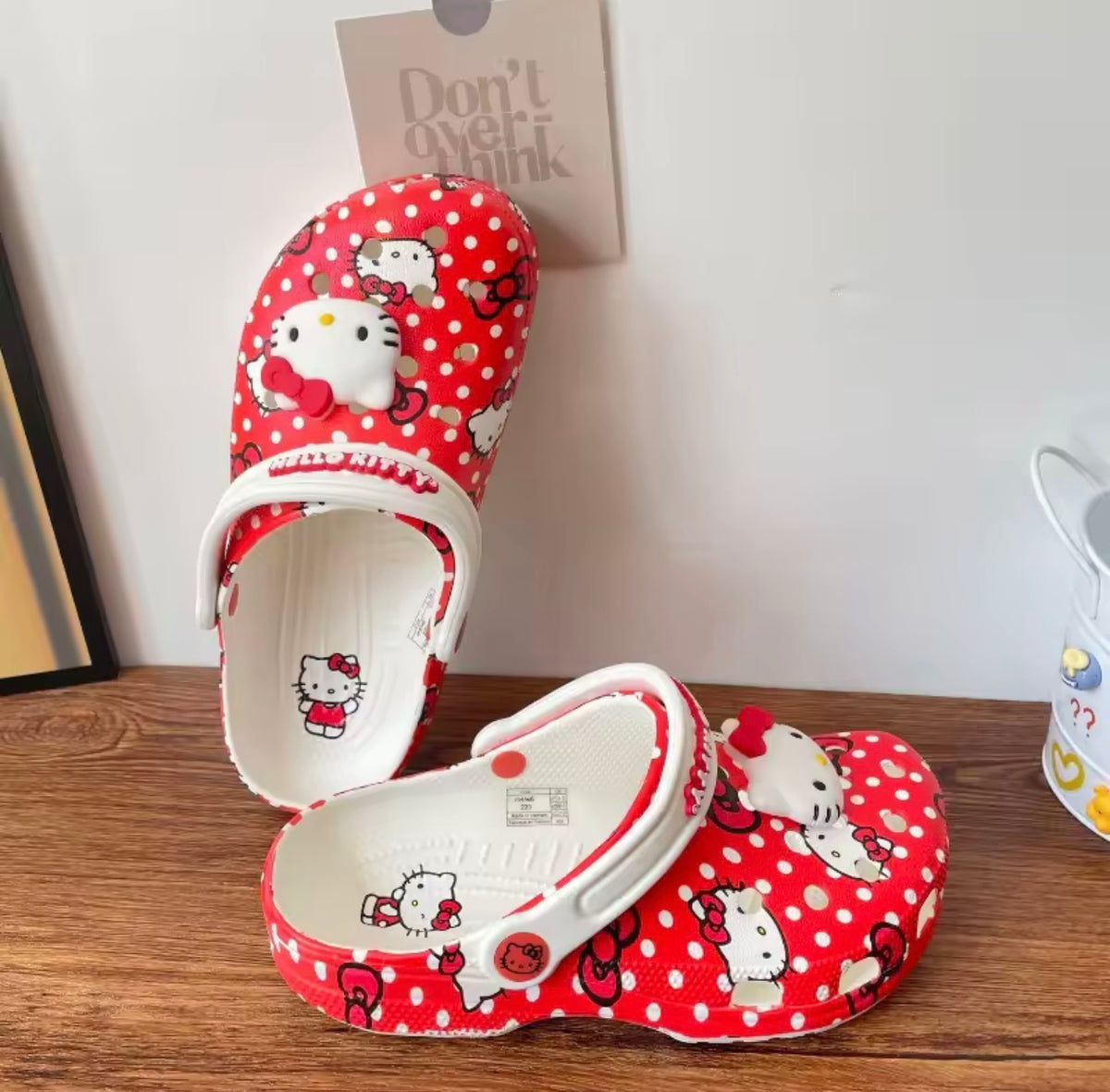 Crocs Hello Kitty Rojas