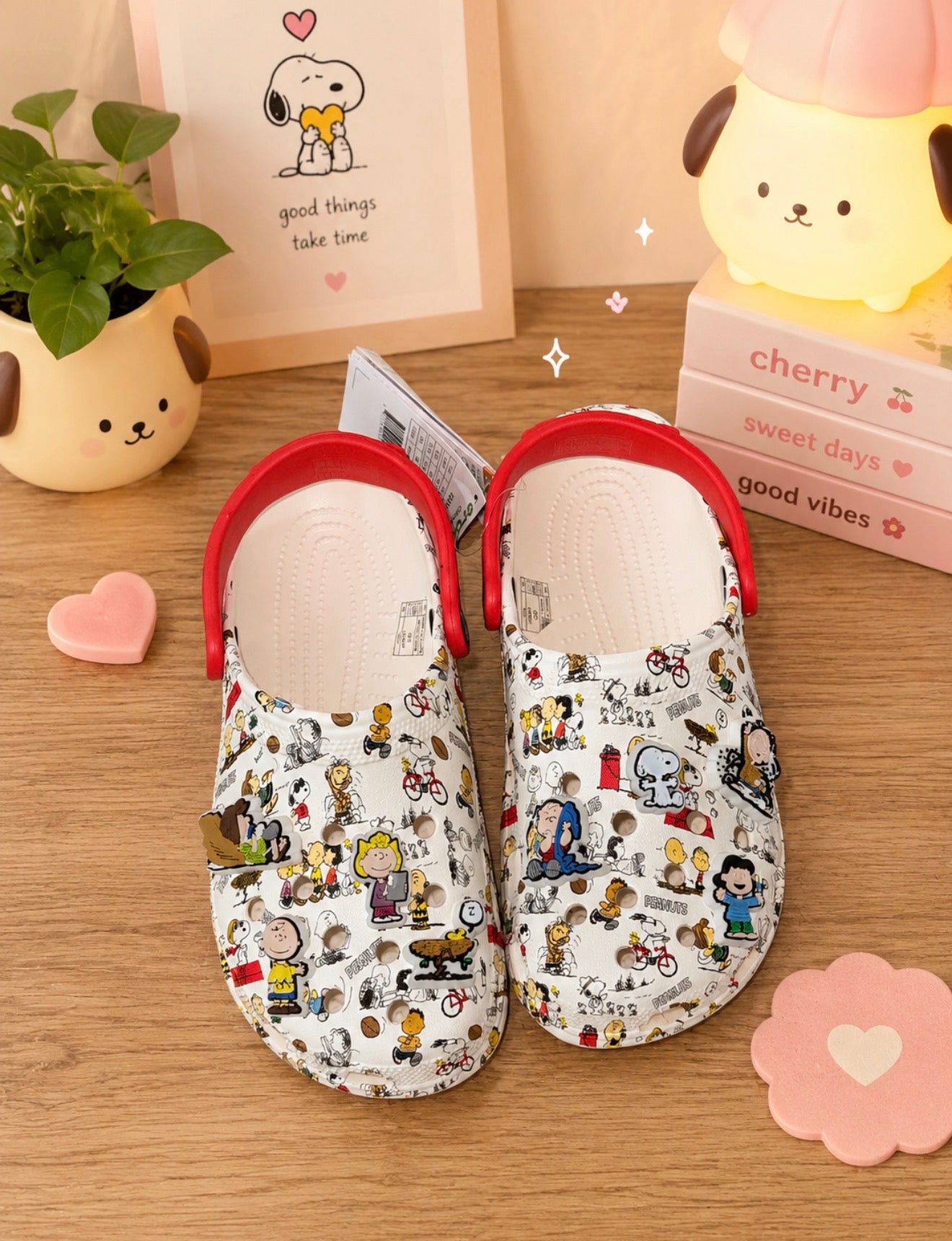 Crocs Peanuts Snoopy