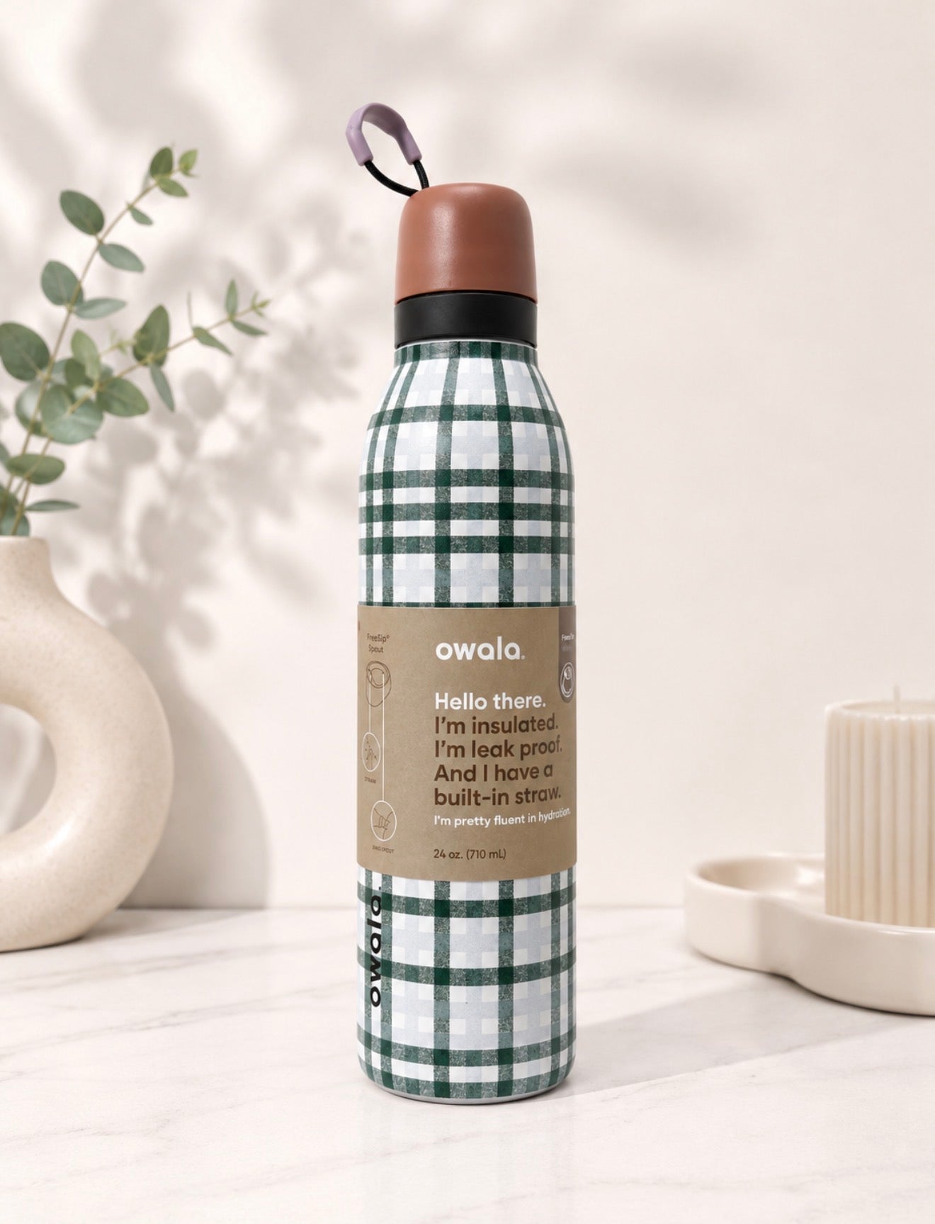Botella tipo Owala FreeSip 24 oz (710 ml)