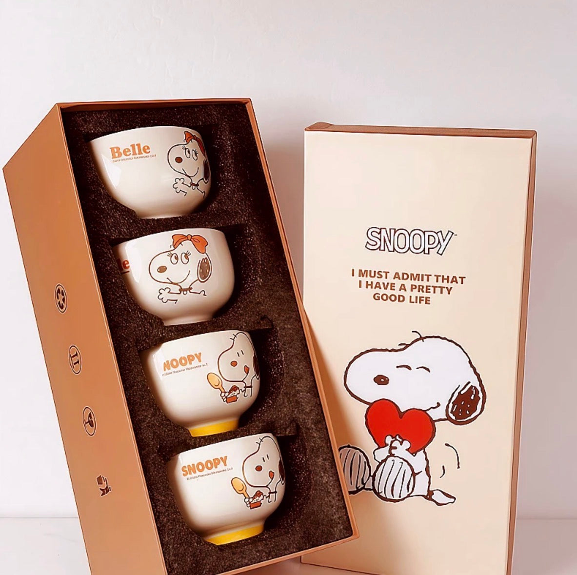 Set de 4 Tazones Snoopy con Caja de Regalo