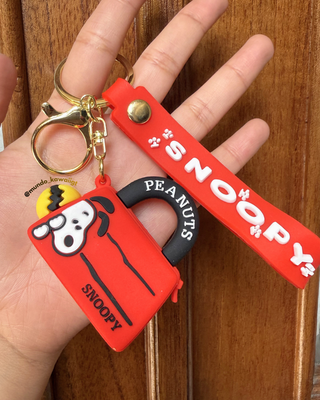 Llaveros Snoopy goma